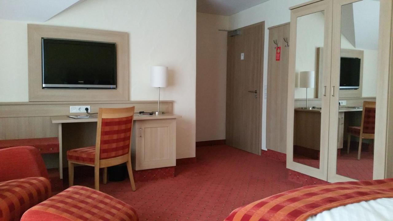 Land-Gut Hotel Zur Bruecke Garni Drolshagen Екстериор снимка